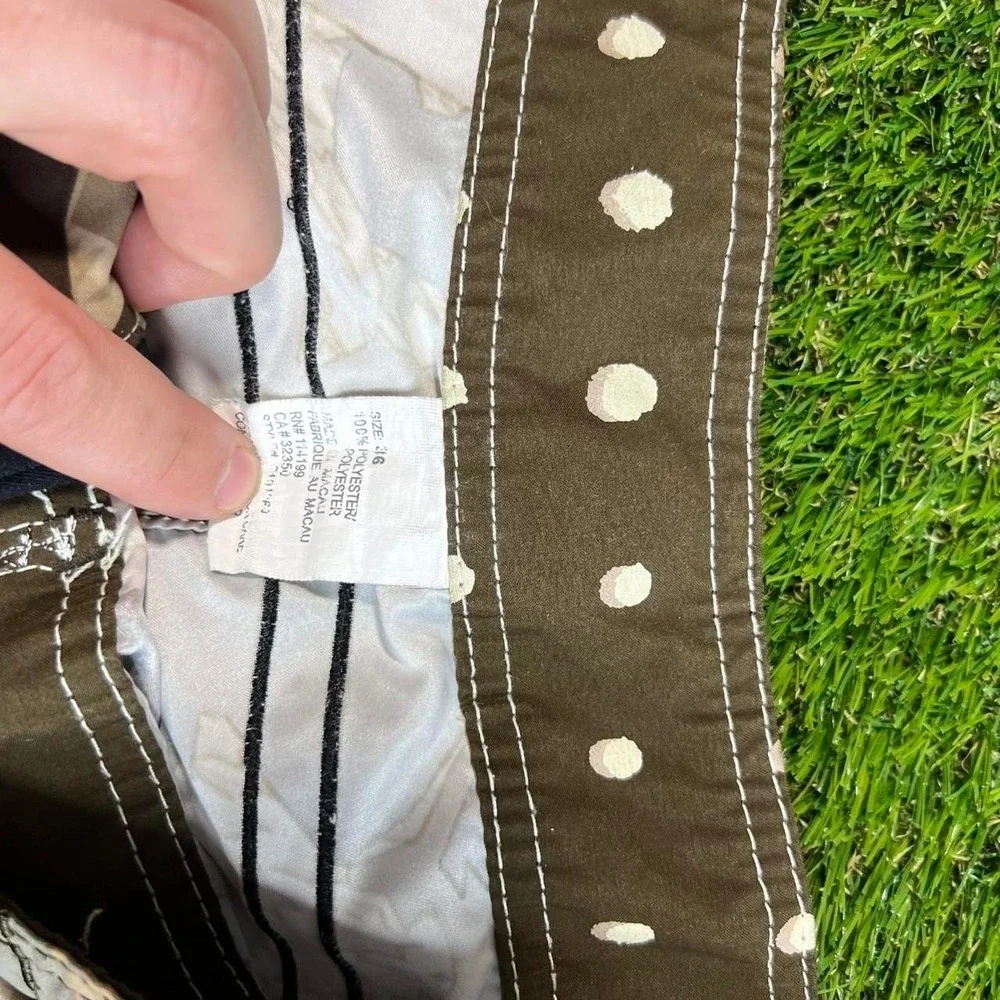 Vintage Quiksilver Camo Board Shorts Mens 36 Surf Swim Trunks Y2K Brown Beach